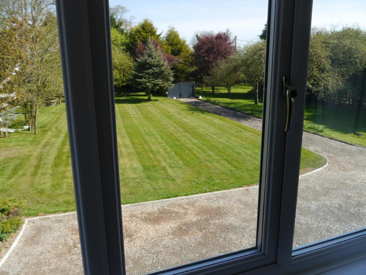 South View Country House Sleeps 12 - Hot Tub - Views Henley-in-Arden Экстерьер фото