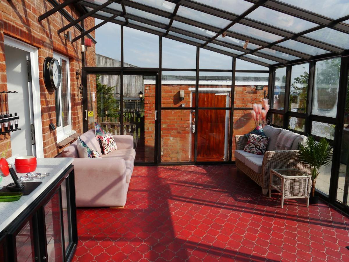 South View Country House Sleeps 12 - Hot Tub - Views Henley-in-Arden Экстерьер фото